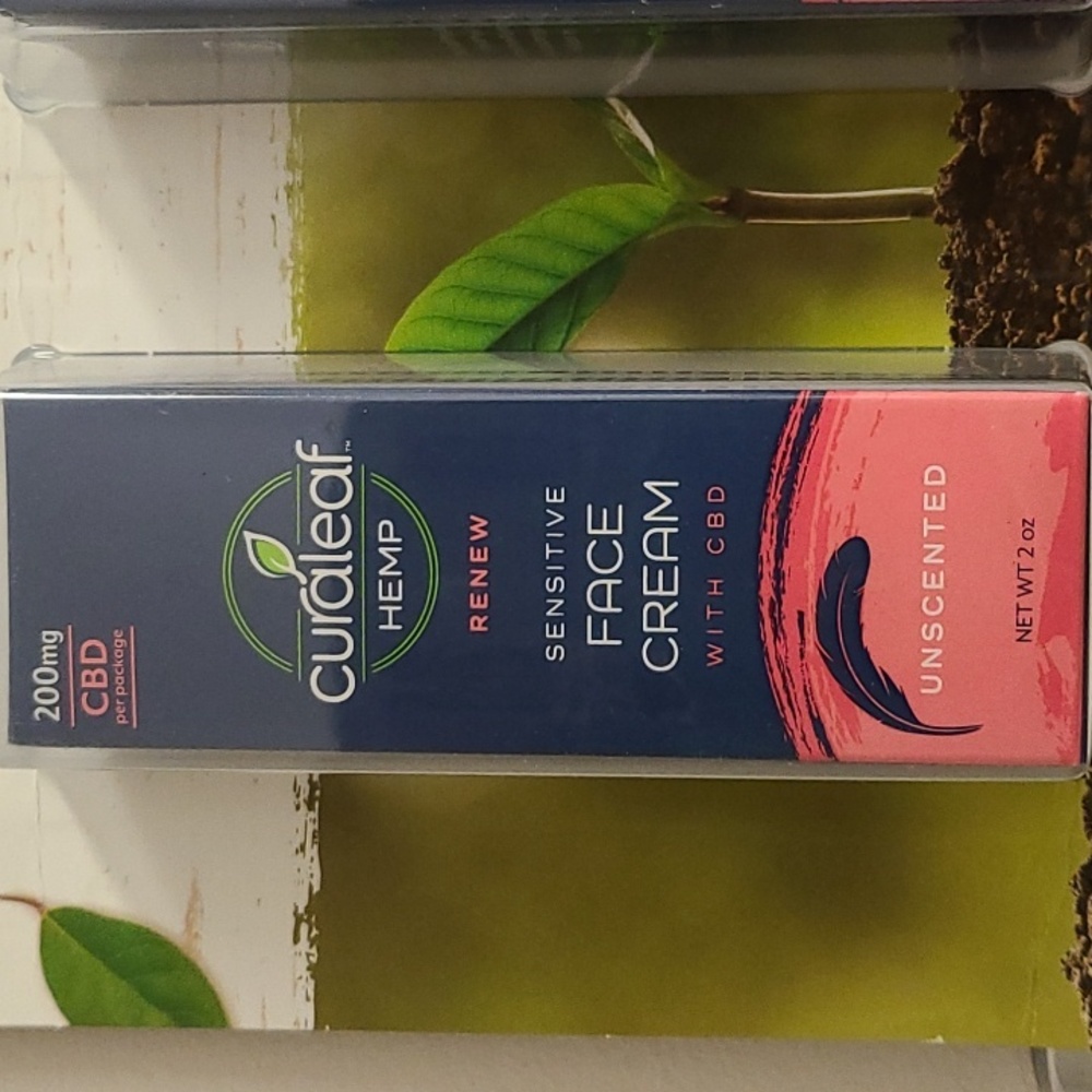 CURALEAF FOR SENSITIVE SKIN BRAND NEW 2 IN PACK